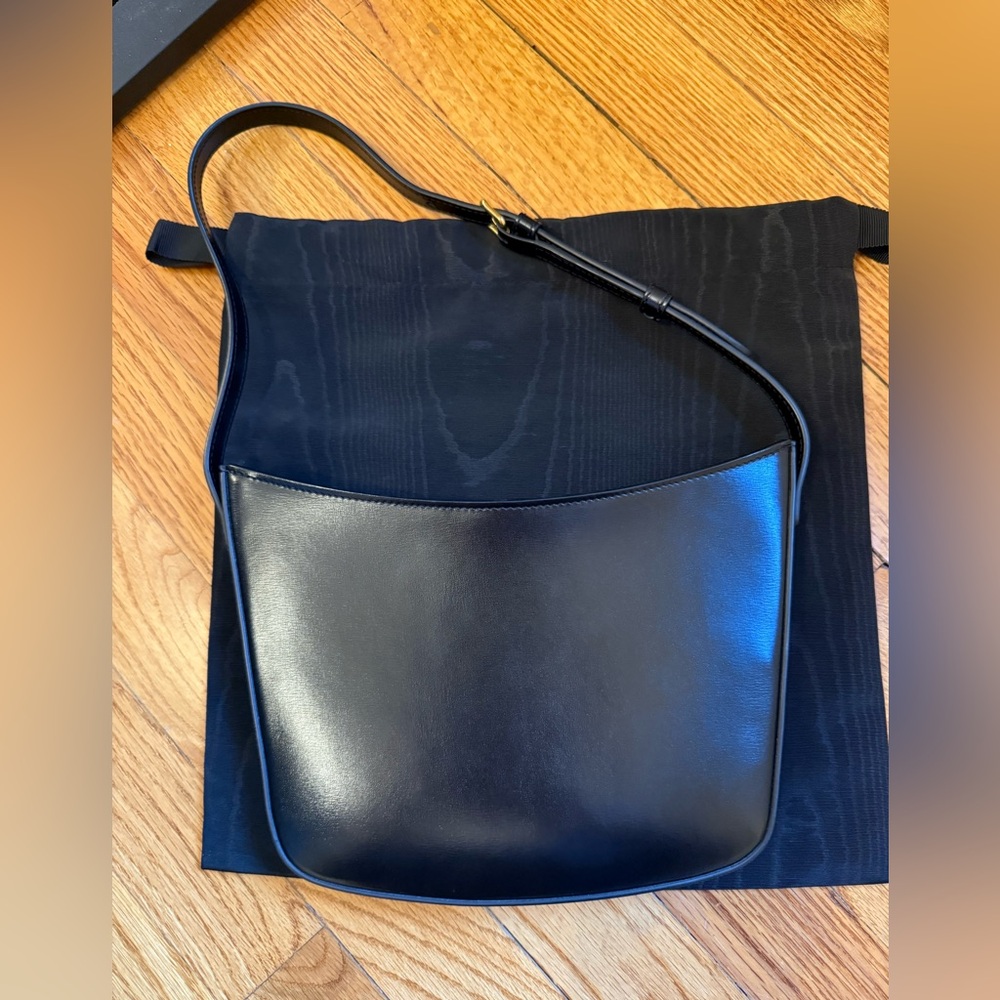 CELINE CROQUE CALFSKIN SHOULDER BAG - Picture 3 of 14